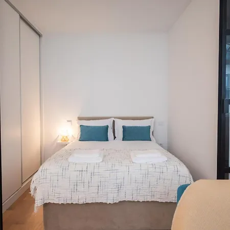 Santa Catarina Charm Downtown Near Metro