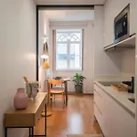Santa Catarina Charm Downtown Near Metro *