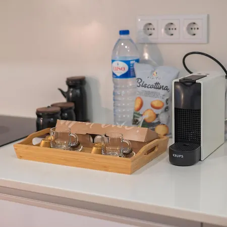 Апартаменты Santa Catarina Charm Downtown Near Metro *