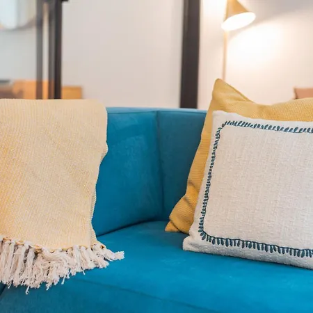 Santa Catarina Charm Downtown Near Metro