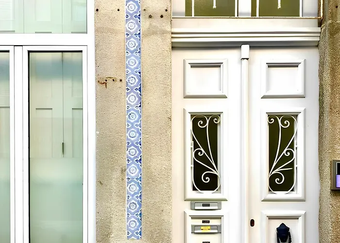 Santa Catarina Charm Downtown Near Metro